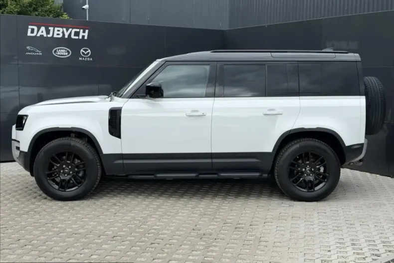 Land Rover Defender din 2024 cu 36.666 km - oferta LAN223412 - foto 4