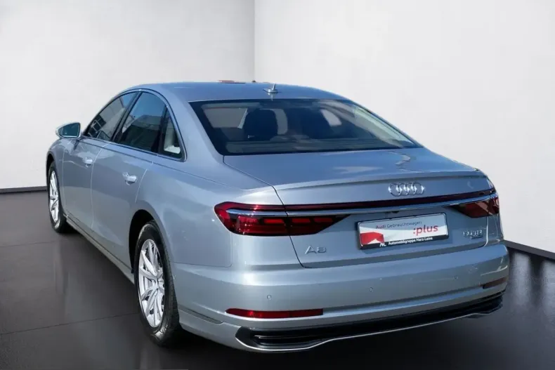Audi A8 din 2023 cu 51.433 km - oferta AUD223419 - foto 3