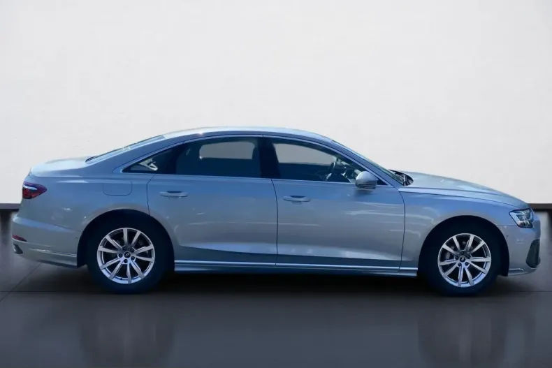 Audi A8 din 2023 cu 51.433 km - oferta AUD223419 - foto 6