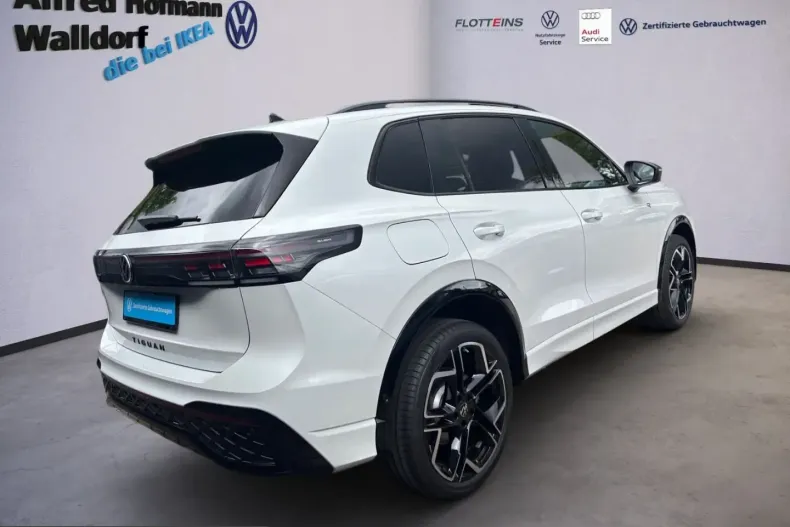 Volkswagen Tiguan din 2025 cu 3.593 km - oferta VOL223426 - foto 3