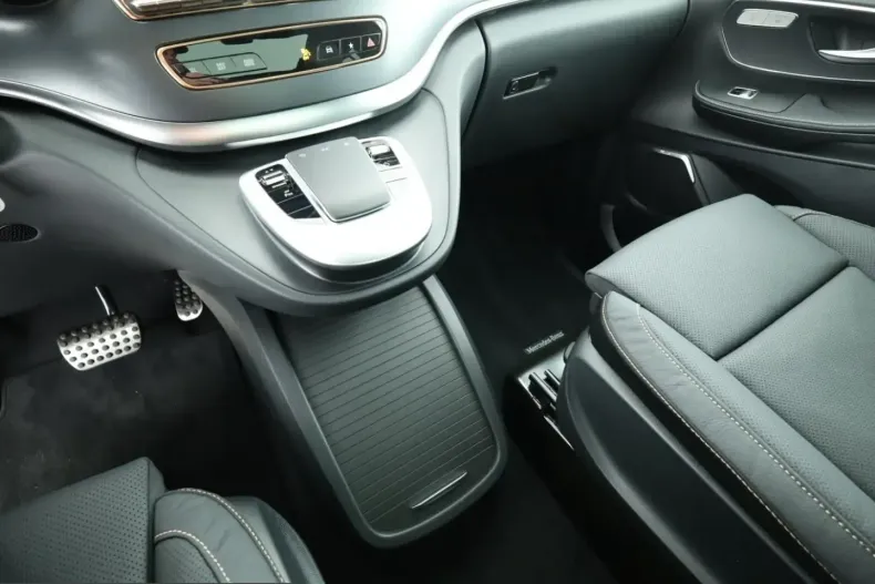 Mercedes-Benz EQV din 2023 cu 53.000 km - oferta MER223428 - foto 15