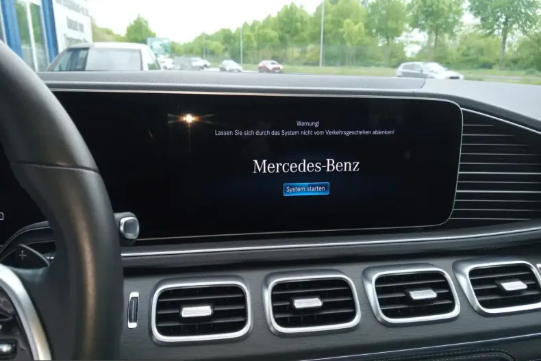 Mercedes-Benz GLE 400 (Clasa GLE) din 2022 cu 19.538 km - oferta MER223434 - foto 14
