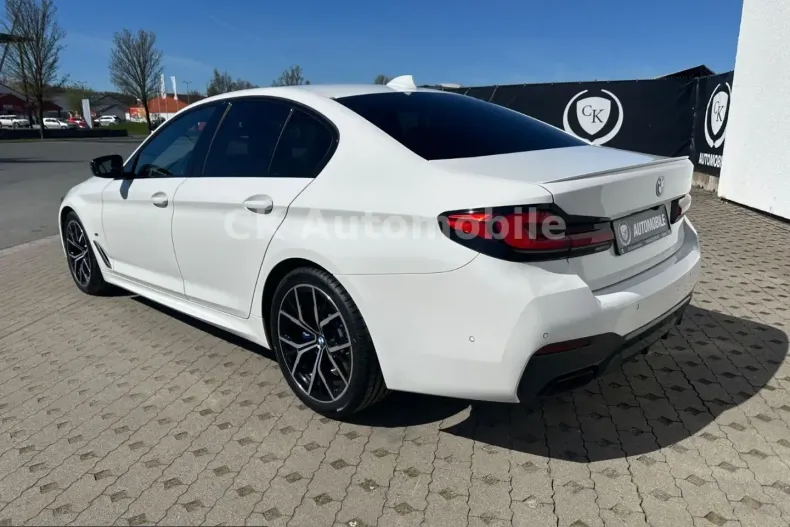 BMW M550 (Seria 5) din 2023 cu 63.027 km - oferta BMW223438 - foto 7
