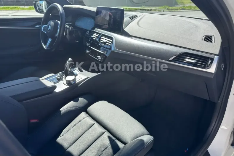 BMW M550 (Seria 5) din 2023 cu 63.027 km - oferta BMW223438 - foto 31