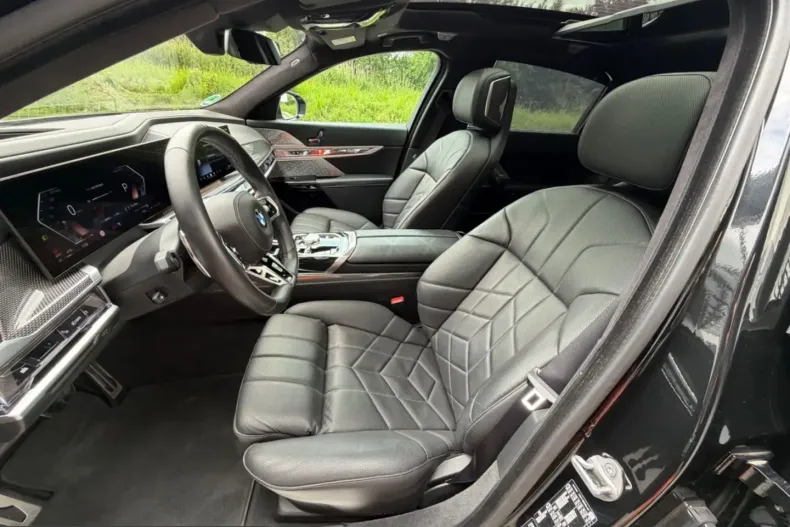 BMW 740 (Seria 7) din 2024 cu 25.215 km - oferta BMW223440 - foto 23