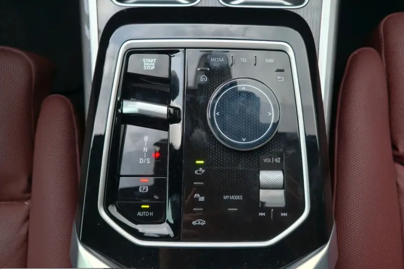 BMW 740 (Seria 7) din 2025 cu 22.000 km - oferta BMW223441 - foto 12