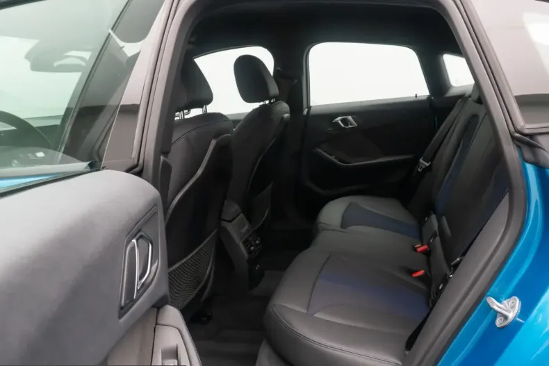 BMW 220i (Seria 2) din 2023 cu 21.157 km - oferta BMW223443 - foto 24