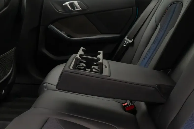 BMW 220i (Seria 2) din 2023 cu 21.157 km - oferta BMW223443 - foto 26