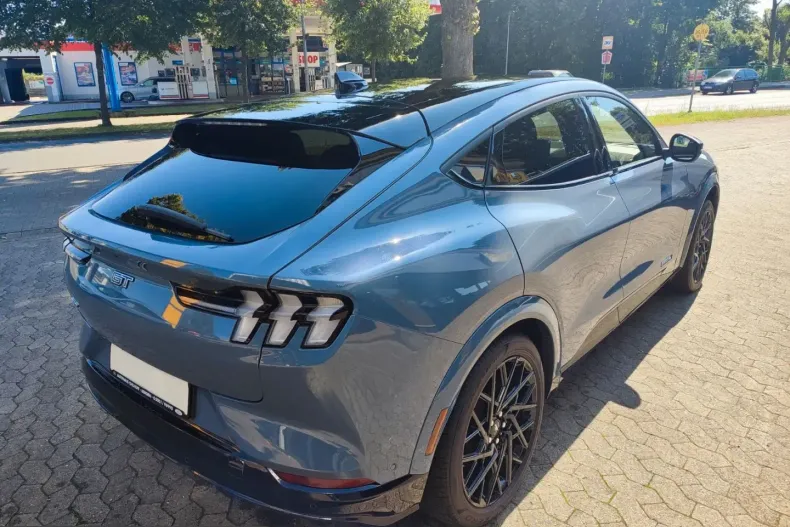 Ford Mustang Mach-E din 2023 cu 5.750 km - oferta FOR223446 - foto 6