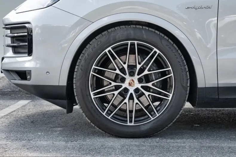 Porsche Cayenne din 2024 cu 18.300 km - oferta POR223448 - foto 6