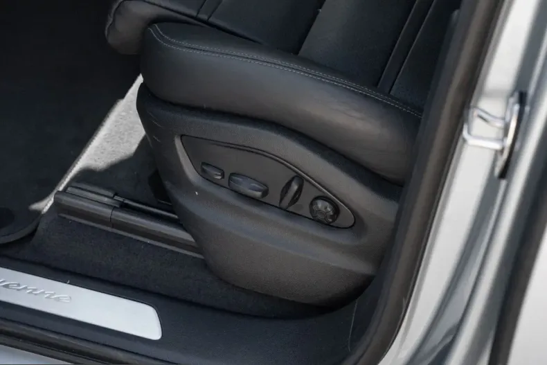 Porsche Cayenne din 2024 cu 18.300 km - oferta POR223448 - foto 20