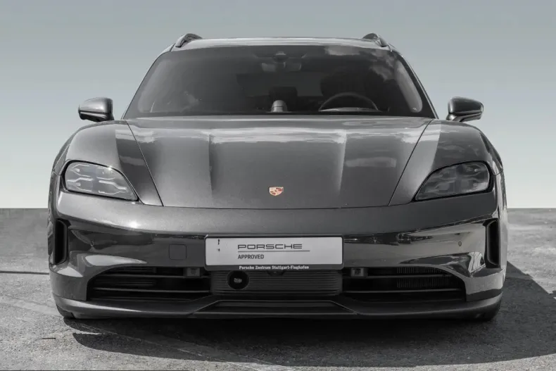 Porsche Taycan din 2025 cu 22.700 km - oferta POR223450 - foto 8