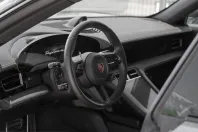 Porsche Taycan din 2025 cu 22.700 km - oferta POR223450 - foto 28