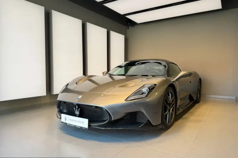 Maserati MC20 din 2023 cu 2.800 km - oferta MAS223455 - foto 1