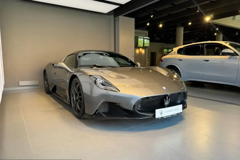 Maserati MC20 din 2023 cu 2.800 km - oferta MAS223455 - foto 3
