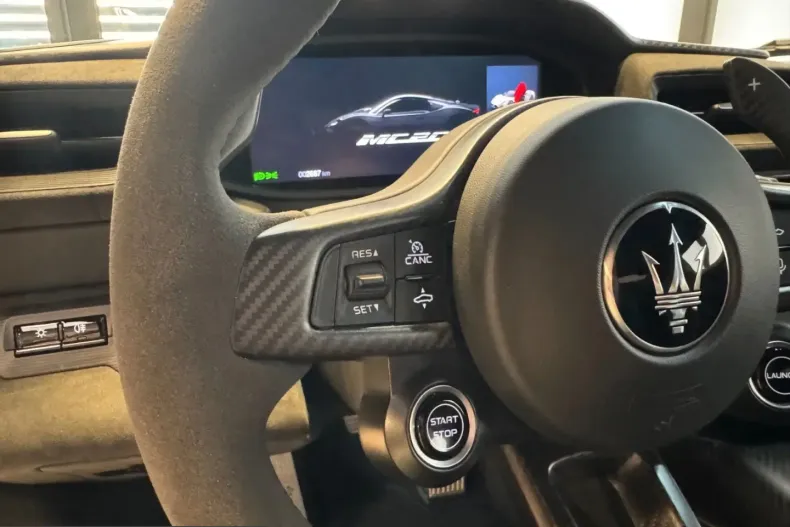 Maserati MC20 din 2023 cu 2.800 km - oferta MAS223455 - foto 18