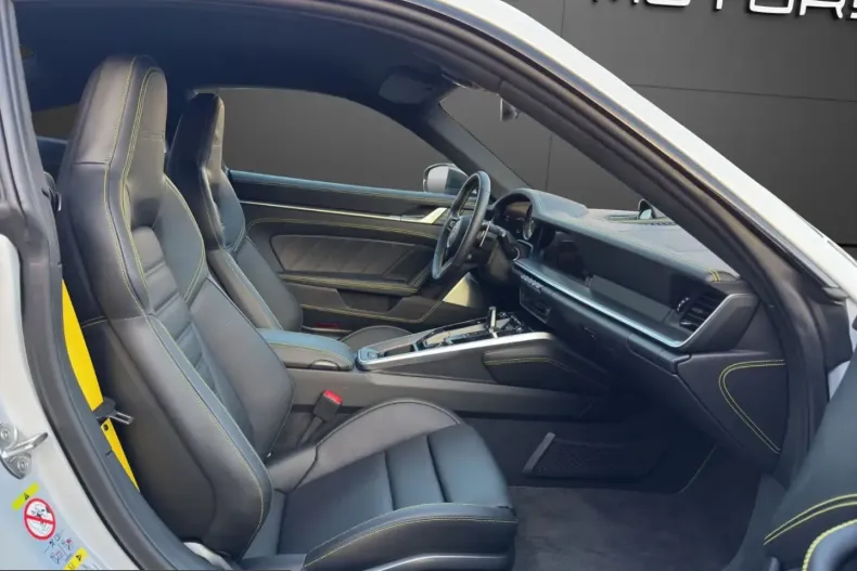 Porsche 992 din 2024 cu 2.500 km - oferta POR223465 - foto 10