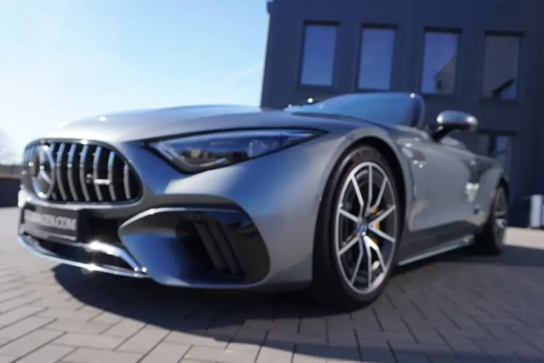 Mercedes-Benz SL 63 AMG (Clasa SL) din 2022 cu 4.000 km - oferta MER223466 - foto 6