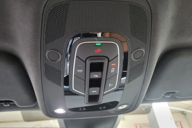 Audi RS6 din 2024 cu 15.000 km - oferta AUD223471 - foto 30