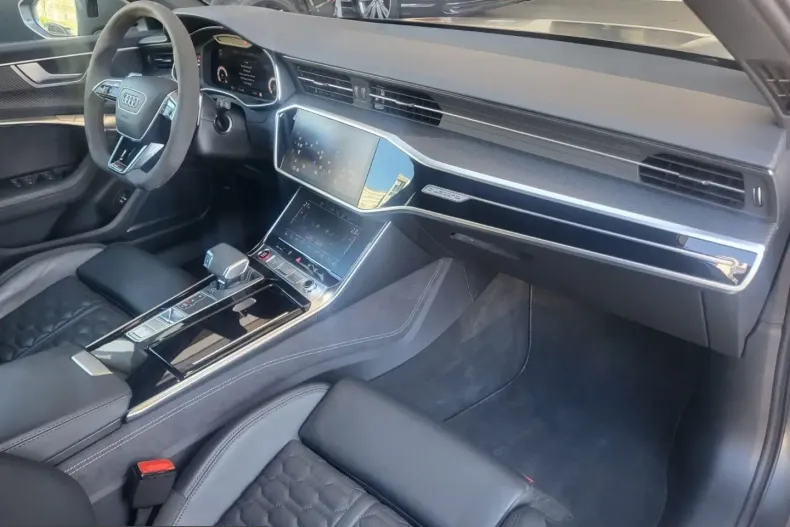 Audi RS6 din 2024 cu 9.900 km - oferta AUD223472 - foto 16