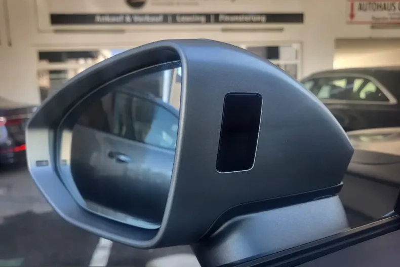 Audi RS6 din 2024 cu 9.900 km - oferta AUD223472 - foto 28