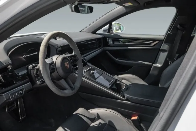 Porsche Panamera din 2024 cu 15.300 km - oferta POR223475 - foto 4