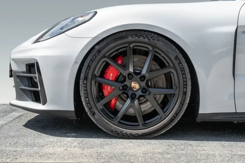 Porsche Panamera din 2024 cu 15.300 km - oferta POR223475 - foto 6