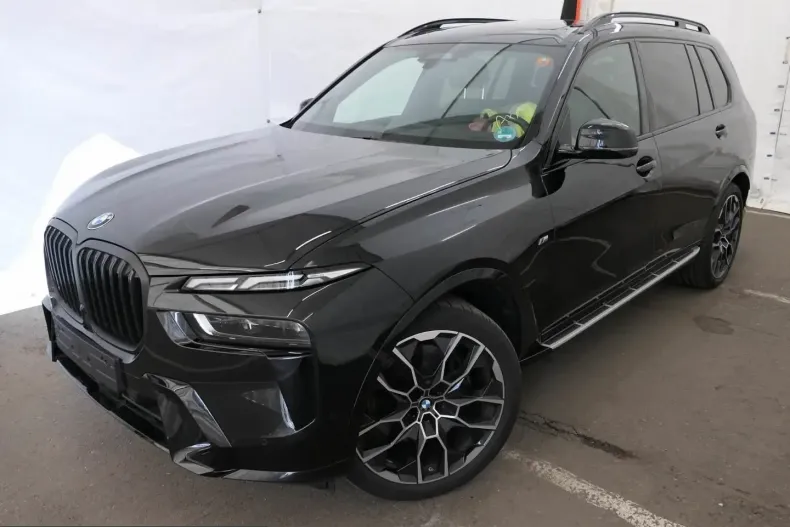 BMW X7 (Seria X) din 2025 cu 23.849 km - oferta BMW223476 - foto 1