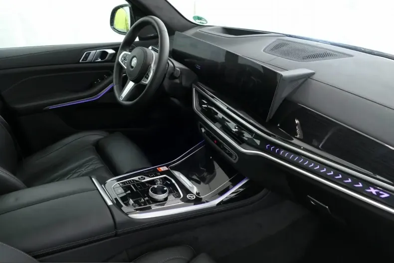 BMW X7 (Seria X) din 2025 cu 23.849 km - oferta BMW223476 - foto 4
