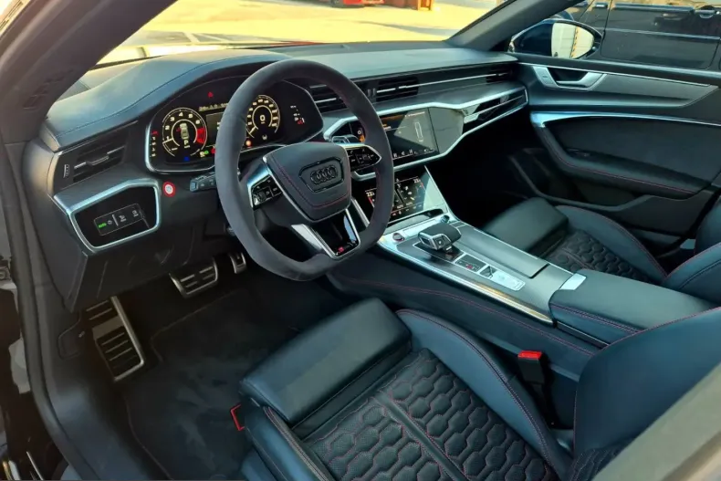 Audi RS7 din 2024 cu 17.999 km - oferta AUD223482 - foto 17