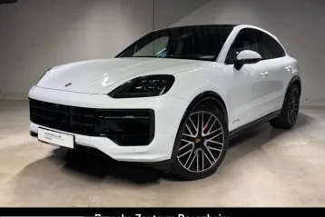 Porsche Cayenne din 2024 - oferta POR223489