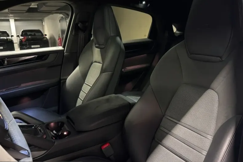 Porsche Cayenne din 2024 cu 23.700 km - oferta POR223489 - foto 14
