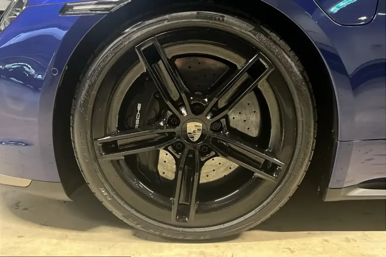 Porsche Taycan din 2024 cu 1.500 km - oferta POR223490 - foto 12