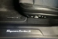 Porsche Taycan din 2024 cu 1.500 km - oferta POR223490 - foto 15