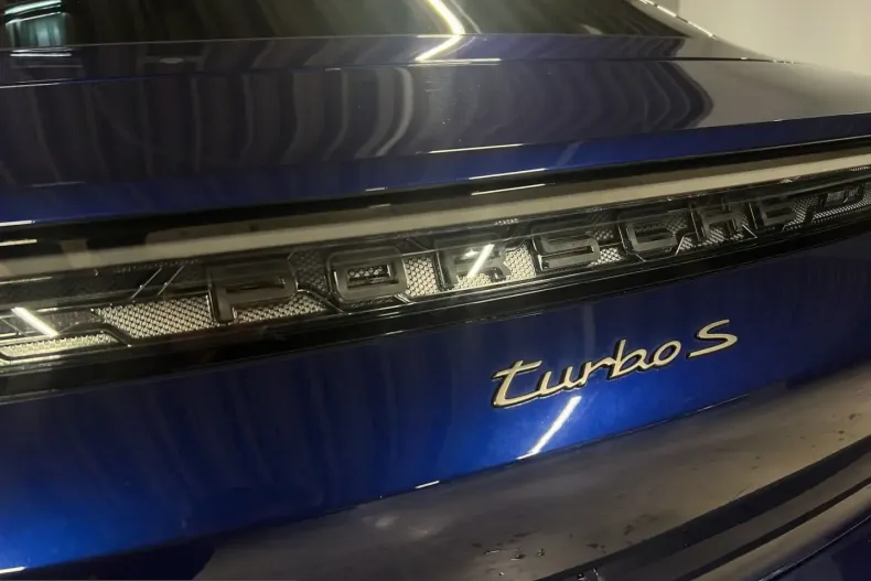 Porsche Taycan din 2024 cu 1.500 km - oferta POR223490 - foto 29