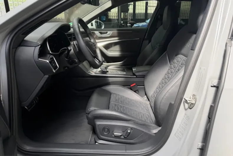 Audi RS6 din 2022 cu 40.450 km - oferta AUD223495 - foto 9