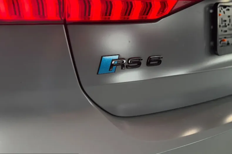 Audi RS6 din 2022 cu 40.450 km - oferta AUD223495 - foto 28