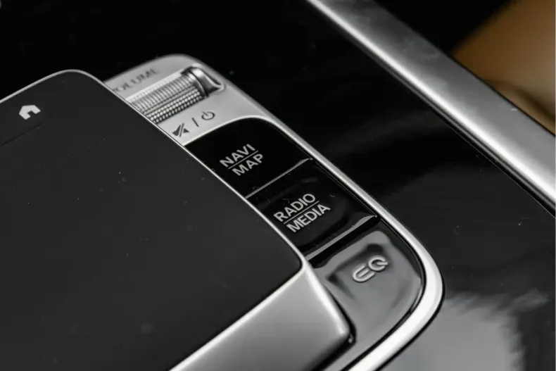Mercedes-Benz G 580 (Clasa G) din 2025 cu 9.925 km - oferta MER223504 - foto 42