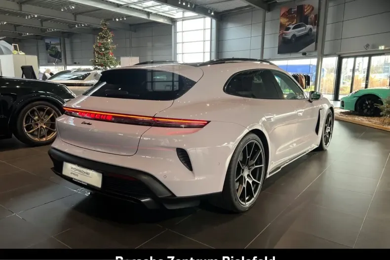 Porsche Taycan din 2024 cu 2.730 km - oferta POR223505 - foto 6