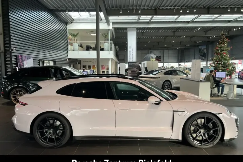 Porsche Taycan din 2024 cu 2.730 km - oferta POR223505 - foto 7