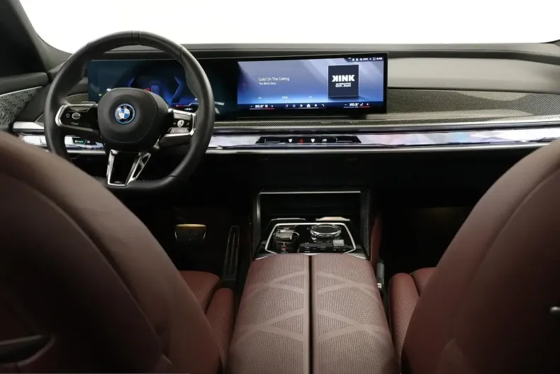 BMW i7 (Seria 7) din 2023 cu 52.019 km - oferta BMW223508 - foto 9