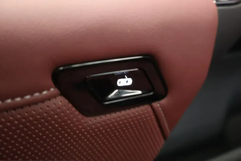 BMW i7 (Seria 7) din 2023 cu 52.019 km - oferta BMW223508 - foto 29