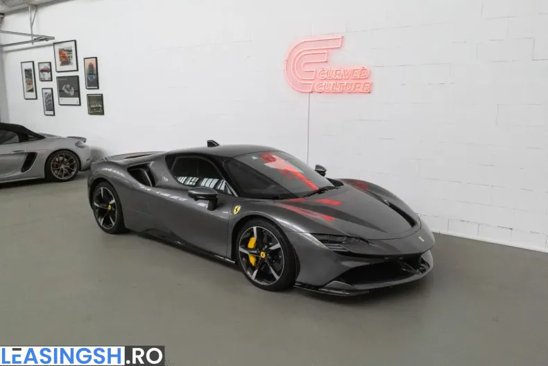 Ferrari SF90 din 2022 cu 3.300 km - oferta FER223512 - foto 1