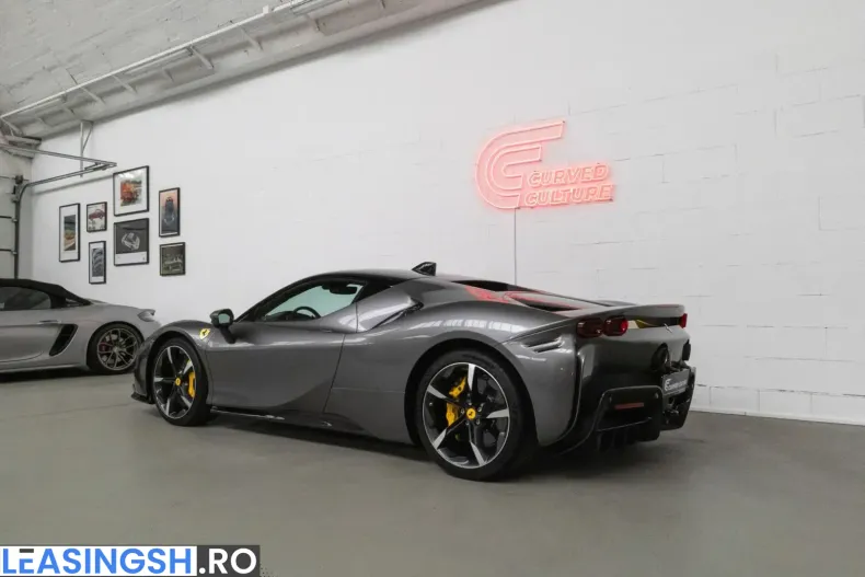 Ferrari SF90 din 2022 cu 3.300 km - oferta FER223512 - foto 3