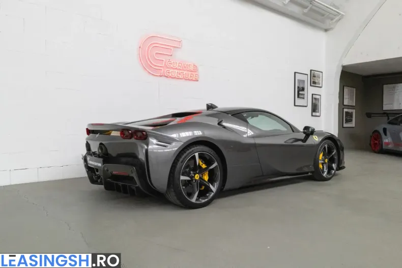 Ferrari SF90 din 2022 cu 3.300 km - oferta FER223512 - foto 10
