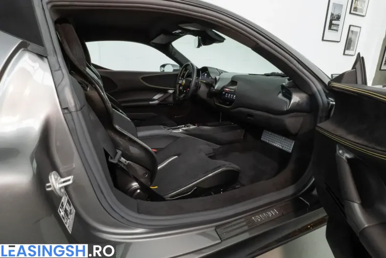 Ferrari SF90 din 2022 cu 3.300 km - oferta FER223512 - foto 34