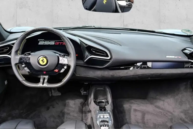 Ferrari 296 GTS din 2025 cu 3.777 km - oferta FER223517 - foto 12
