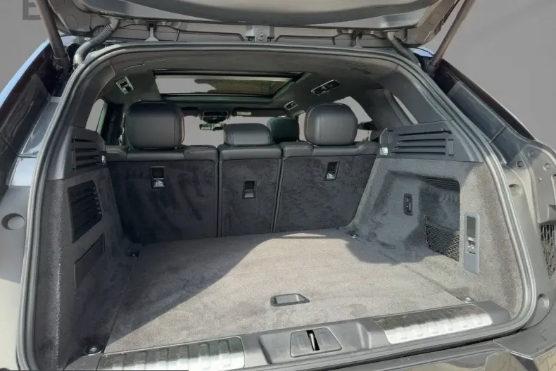 Land Rover Range Rover Sport din 2025 cu 11.687 km - oferta LAN223518 - foto 7