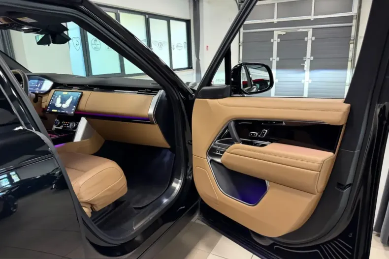 Land Rover Range Rover din 2022 cu 15.000 km - oferta LAN223521 - foto 40
