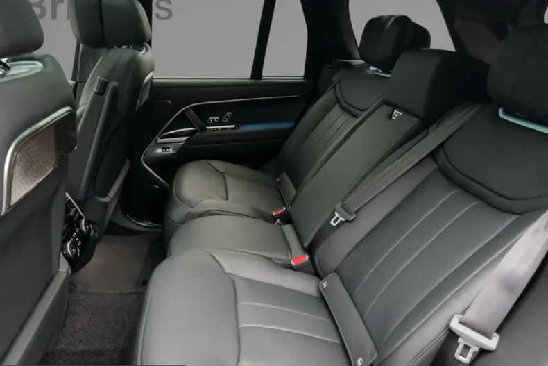 Land Rover Range Rover din 2025 cu 14.605 km - oferta LAN223529 - foto 9